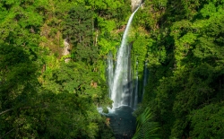 Senaru-waterfall