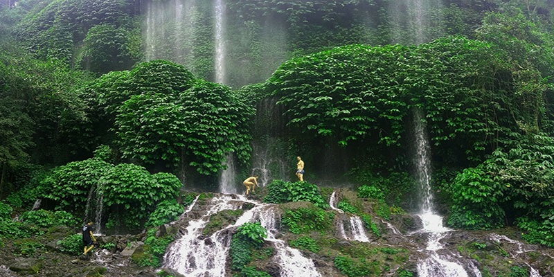 benang-kelambu-waterfall
